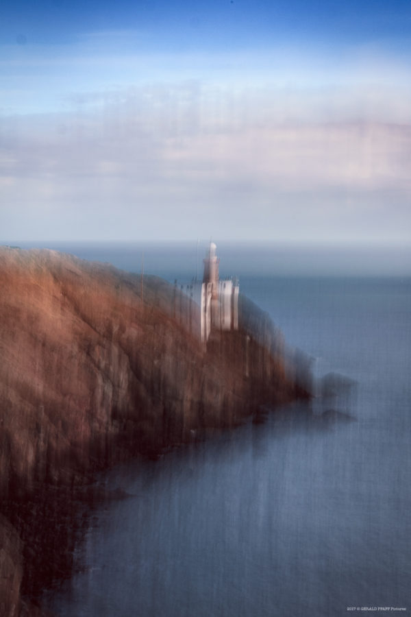 Lighthouse, IE.